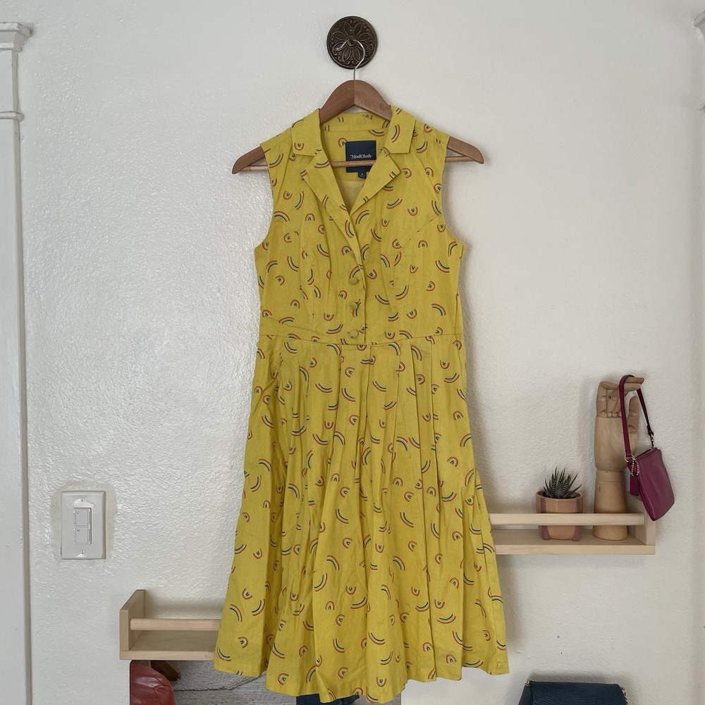ModCloth Women's Size 4 US Yellow Rainbow Print Sleeveless Dress